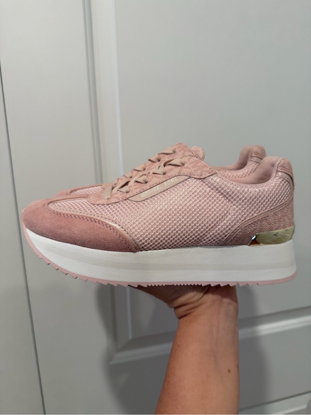 🎀Michael Kors Blush Pink Platform Mesh Sneaker SIZE 6.5